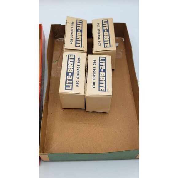 Vintage Lite-Brite PEGS Refill Kit by Hasbro 250 Color Glo Pegs - Picture 3 of 6